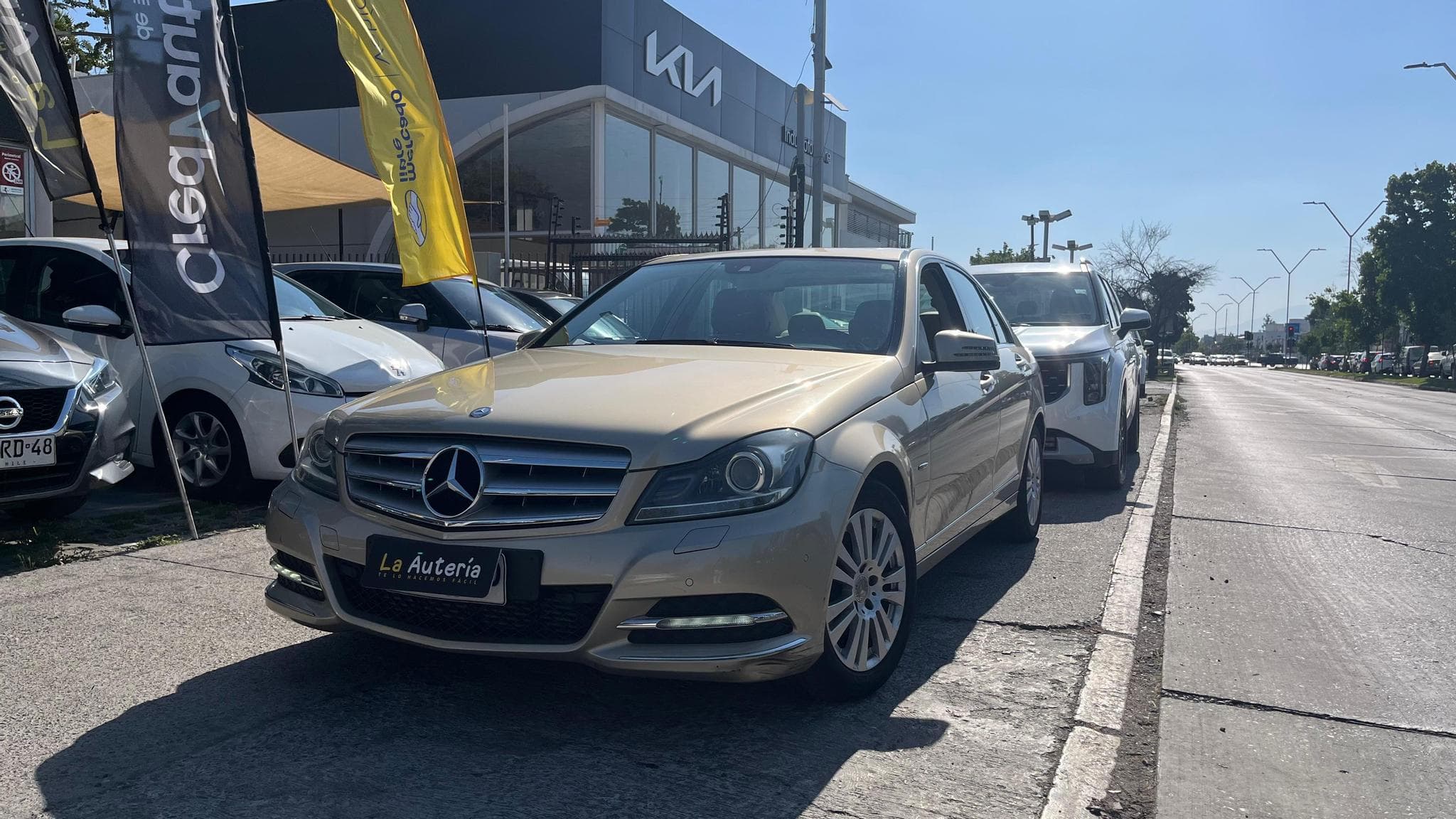 Mercedes Benz C200