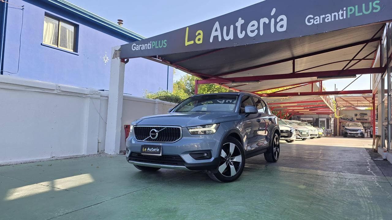 Volvo XC40