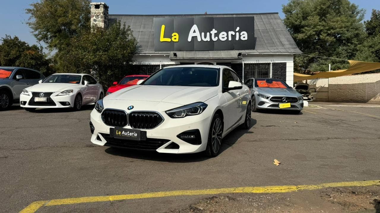 BMW 220i 