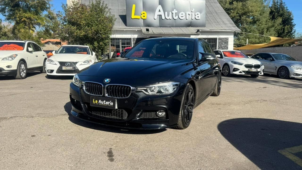 BMW 330i