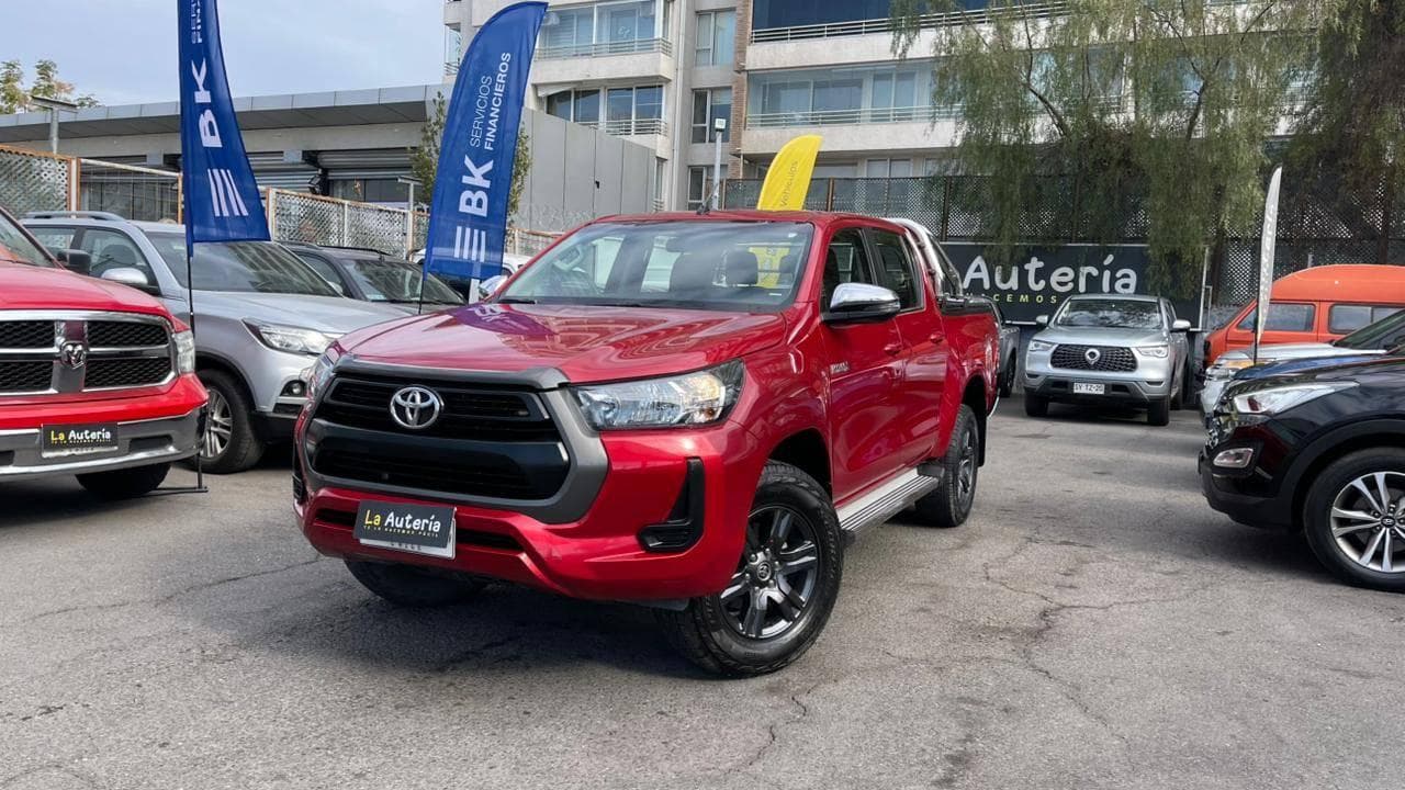 TOYOTA HILUX