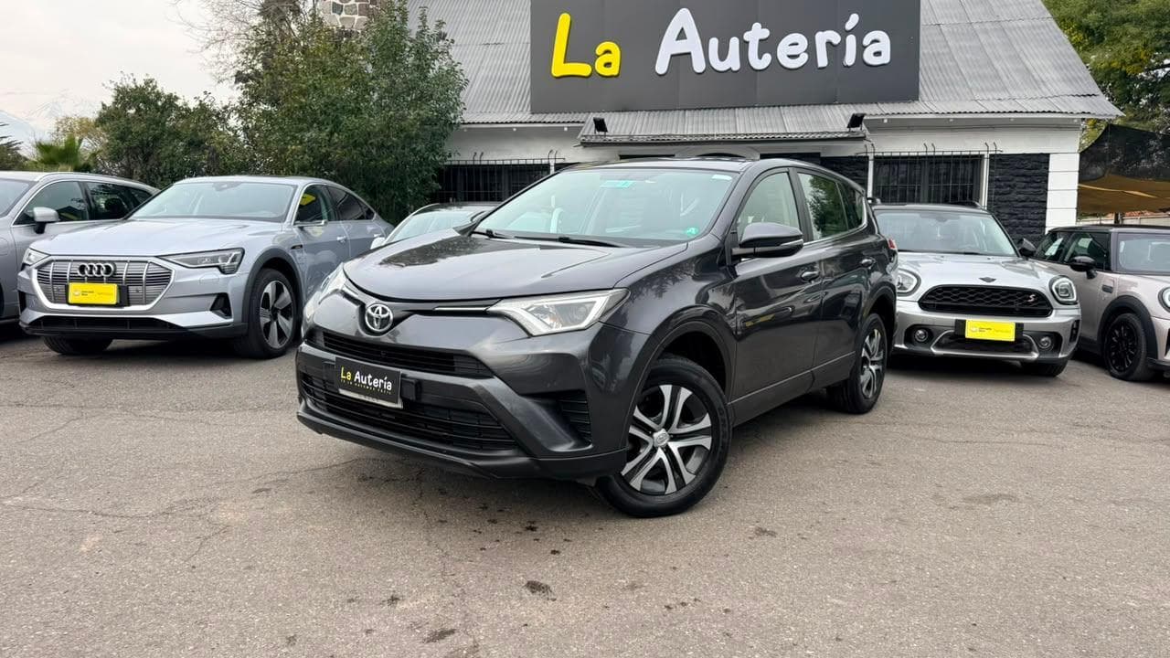 Toyota RAV4 ADVANTAGE 2.0