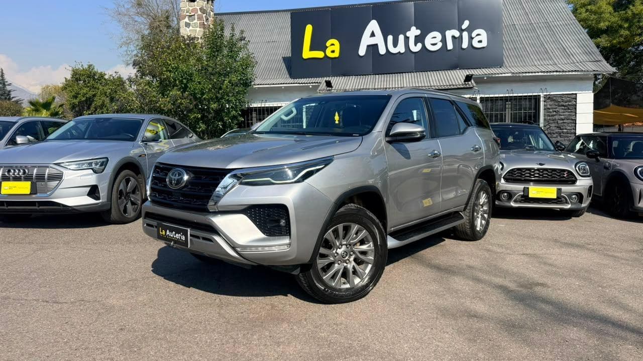 Toyota NEW FORTUNER SRX TDI 4X4 2.8 AUT